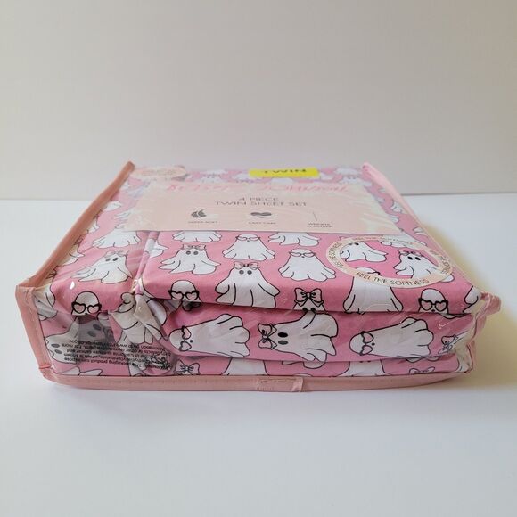 Betsey Johnson 4pc Pink Twin Sheet Set Hey Boo Ghosts w/ Bows Sunglasses Sheets - Picture 6 of 10